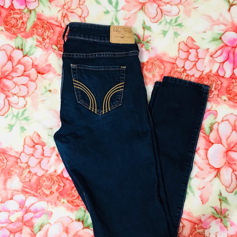 Hollister jeans. Slim fit. Low rise